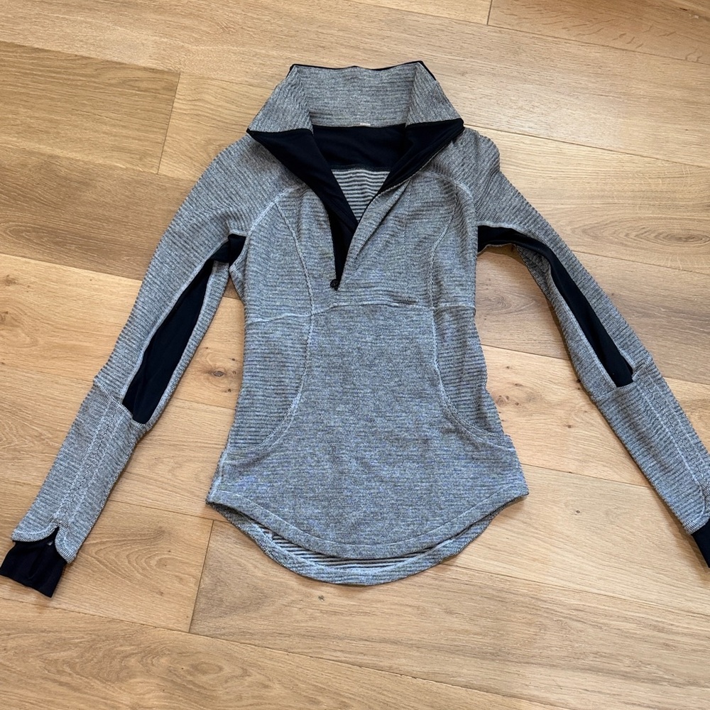 Lululemon Women's Grey Quarter-Zip Pullover Top with Black Trim